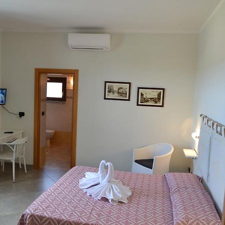 B&B Fiori Bonorva Buitenkant foto